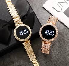 WOMEN WATCH